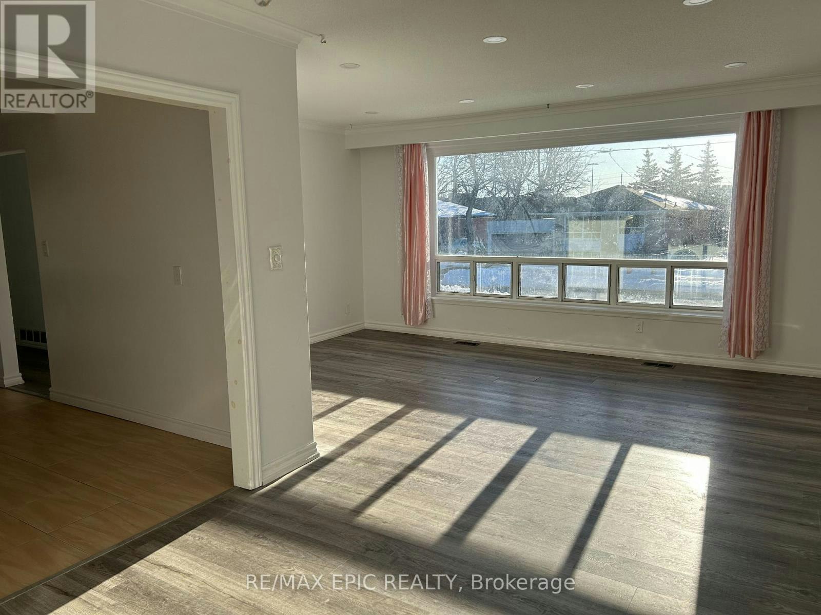 MAIN-25 Gentry Crescent, Richmond Hill, ON, L4C 2G8 - 3