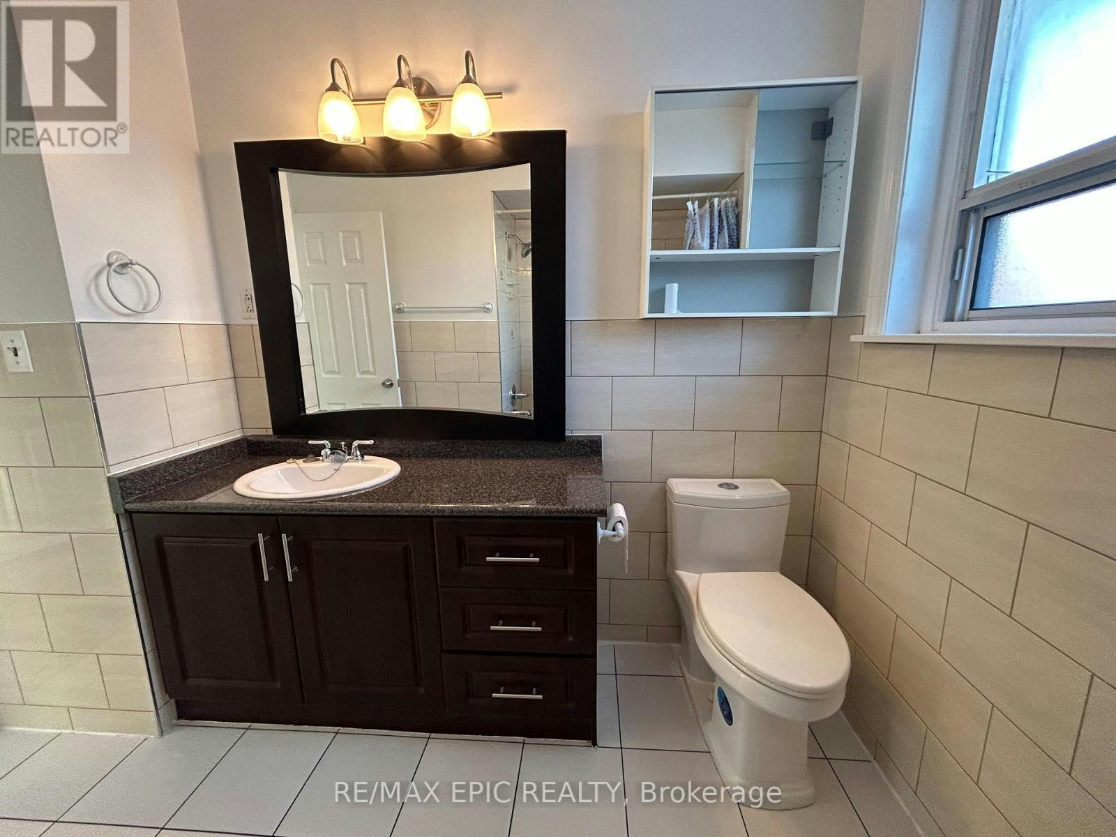 MAIN-25 Gentry Crescent, Richmond Hill, ON, L4C 2G8 - 10