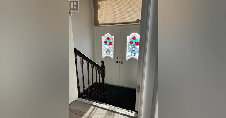 MAIN-25 Gentry Crescent, Richmond Hill, ON, L4C 2G8 - 2