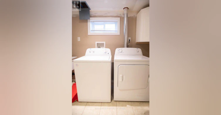 126 Longford Drive, Newmarket, ON, L3Y 2Y5 - 27