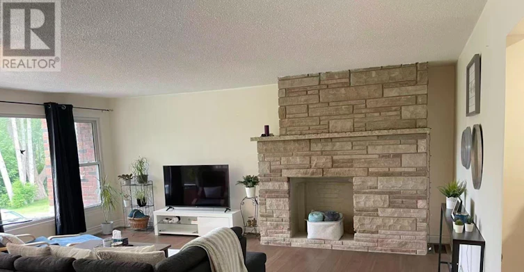 27076 Civic Centre Road, Georgina, ON, L4P 3E9 - 6