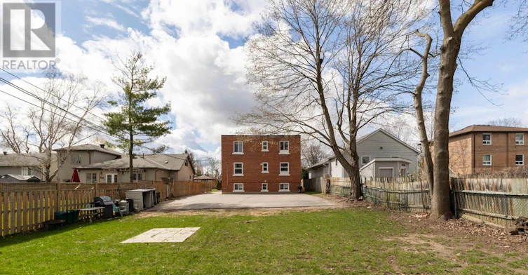 3-134 Napier Street, Barrie, ON, L4M 1W5 - 24