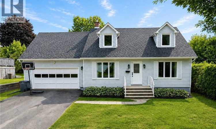 99 Oakland Avenue