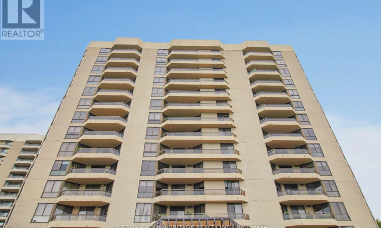 1202-900 Wilson Road N
