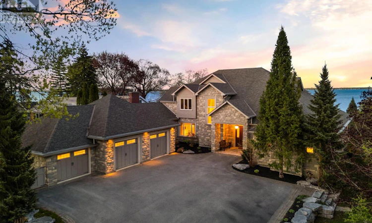 28 Maple Drive