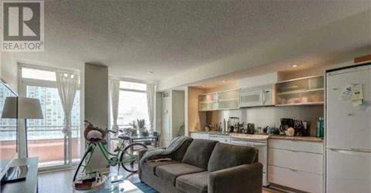 1010 4k Spadina Avenue, Toronto, ON, M5V 3Y9 - 5