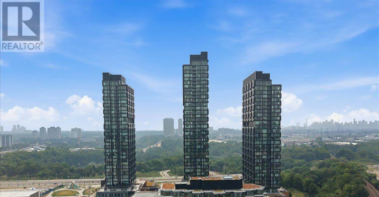 2101-1 Quarrington Lane, Toronto, ON, M3C 0S4