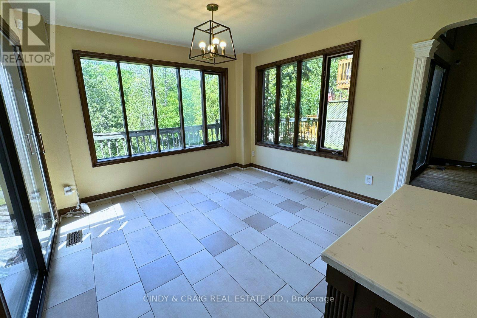1426 Highbush Trail, Pickering, ON, L1V 1N5 - 9