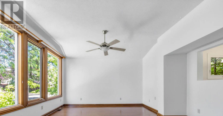 739 Edgewood Road, Pickering, ON, L1V 2Z7 - 4