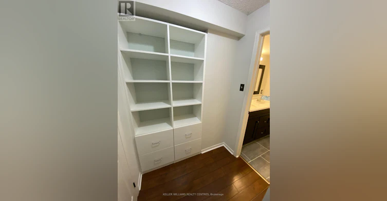21-115 Main Street S, Newmarket, ON, L3Y 8J2 - 12