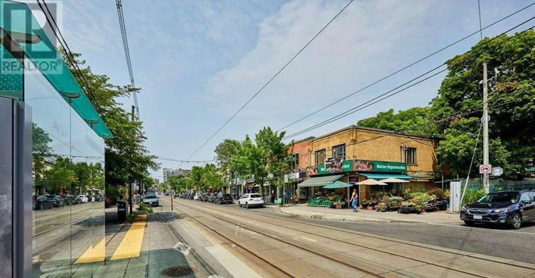 LOWER-120 Grenadier Road, Toronto, ON, M6R 1R4 - 31