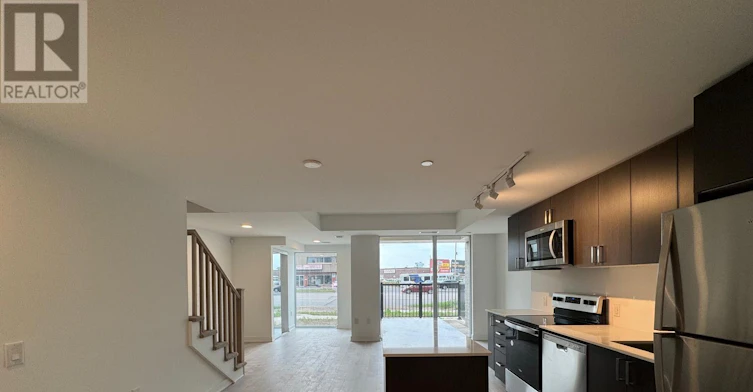 102-2782 Barton Street, Hamilton, ON, L8E 0L3