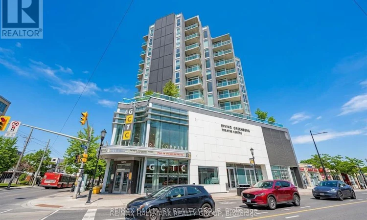 702-1227 Wellington Street W