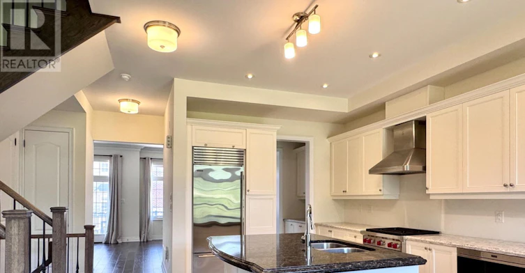 9 Beaufort Way, Markham, ON, L6C 1N6 - 2