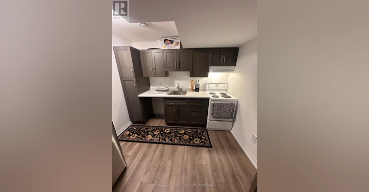 LOWER-30 Creek Court WEST, Welland, ON, L3C 0K8 - 3