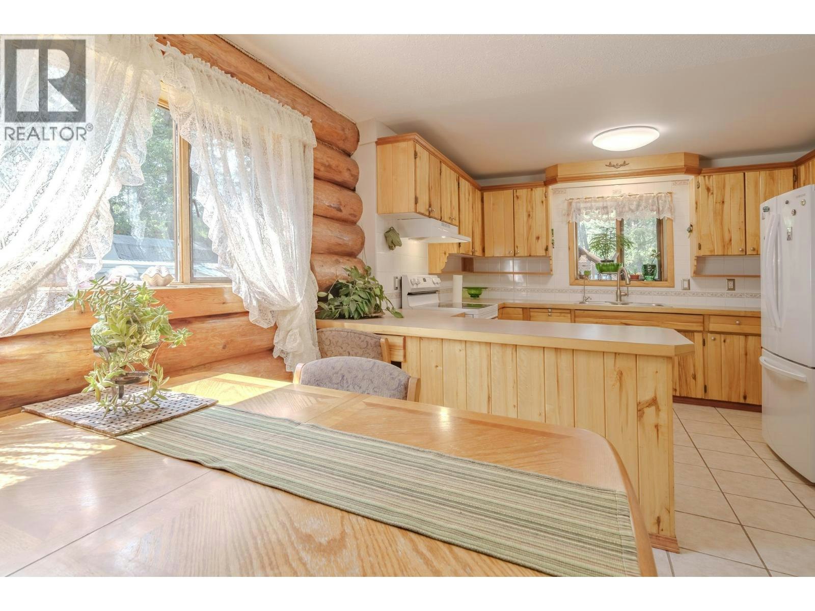5406 Park Drive, 103 Mile House, BC, V0K 2E1 - 10