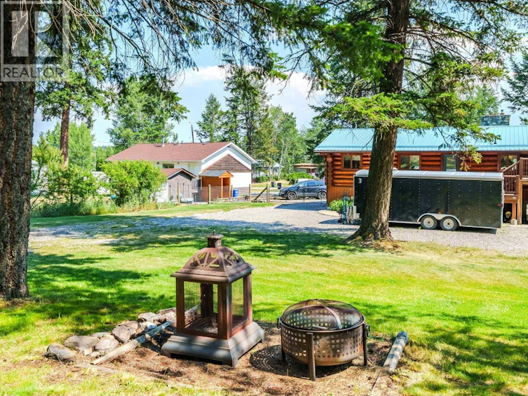 5406 Park Drive, 103 Mile House, BC, V0K 2E1 - 5