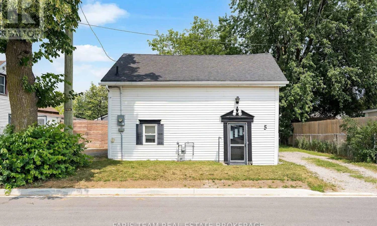 5 Robert Street