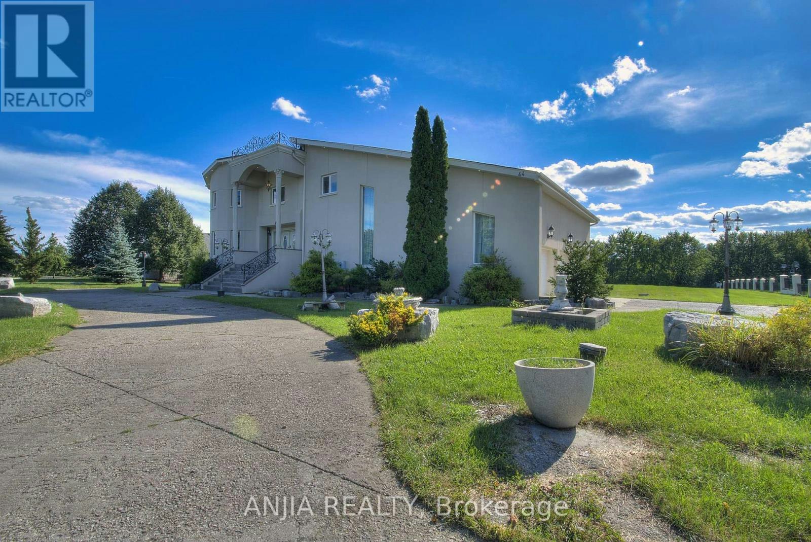 44 Bellini Avenue, Brampton, ON, L6P 0E2