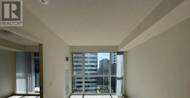 1816-4955 Yonge Street, Toronto, ON, M2N 0L8 - 3