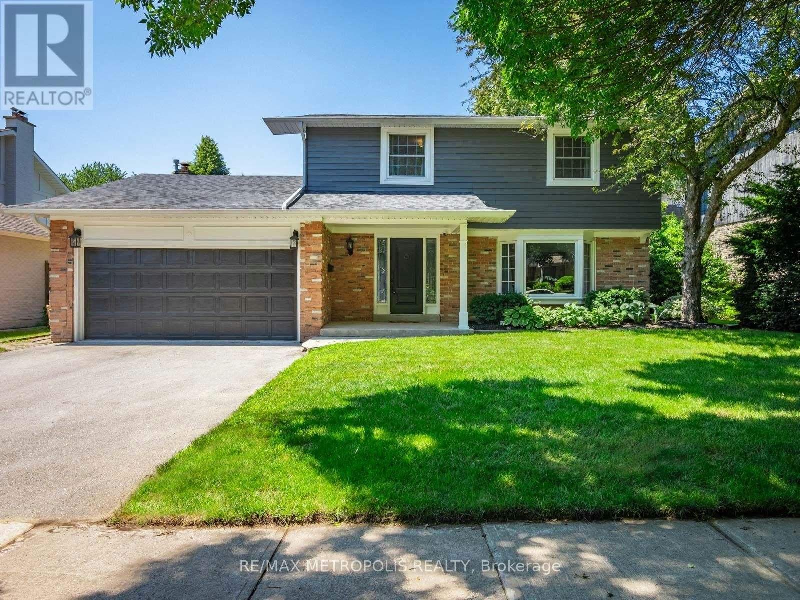 144 All Saints Crescent, Oakville, ON, L6J 5Y8