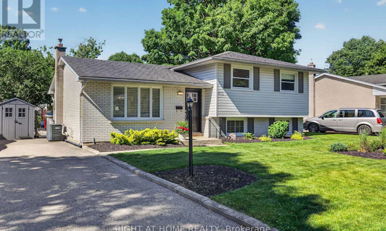 670 Glengyle Crescent