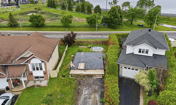 2165 Cecile Crescent