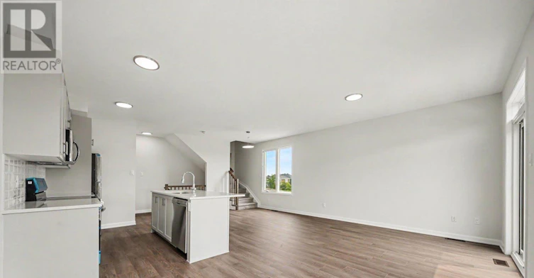 756 Tadpole Crescent, Ottawa, ON, K2J 6K4 - 7