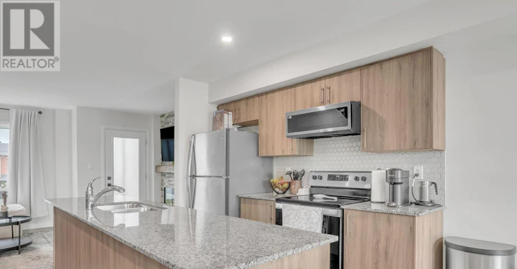 89 Fairlane Avenue, Barrie, ON, L9L 0M9 - 4