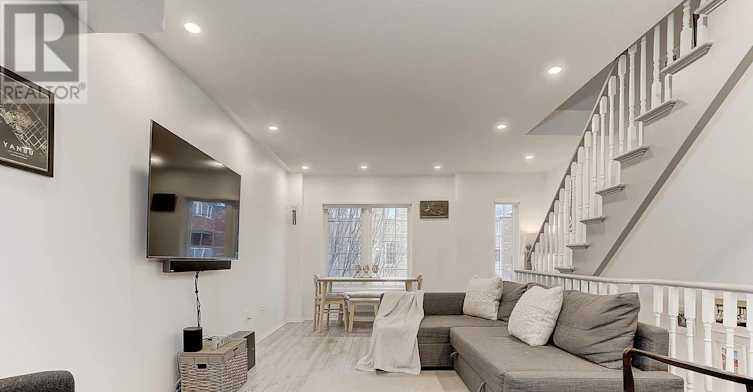 67 Birdstone Crescent, Toronto, ON, M6N 5H5 - 13