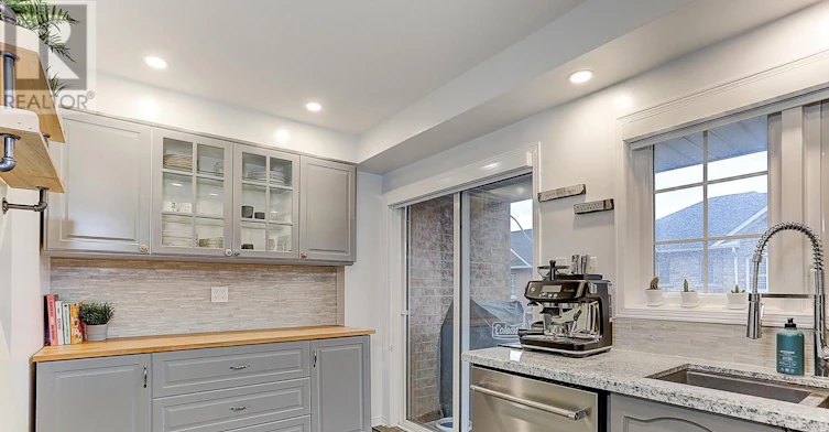 67 Birdstone Crescent, Toronto, ON, M6N 5H5 - 24