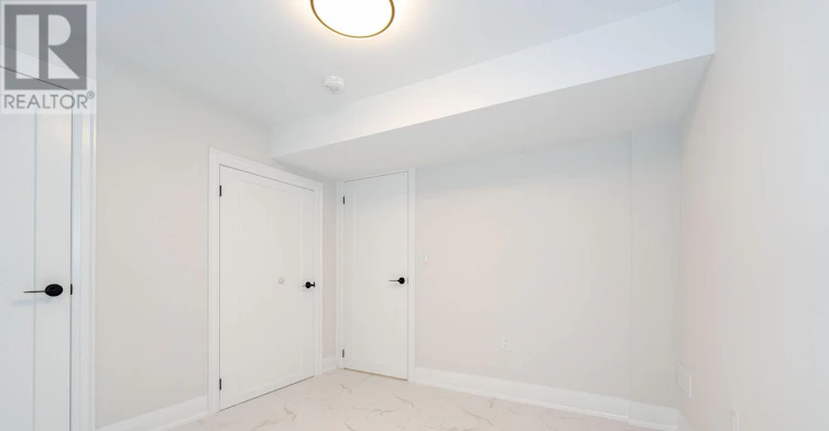 C-31 Mariposa Avenue, Toronto, ON, M6N 4A1 - 7