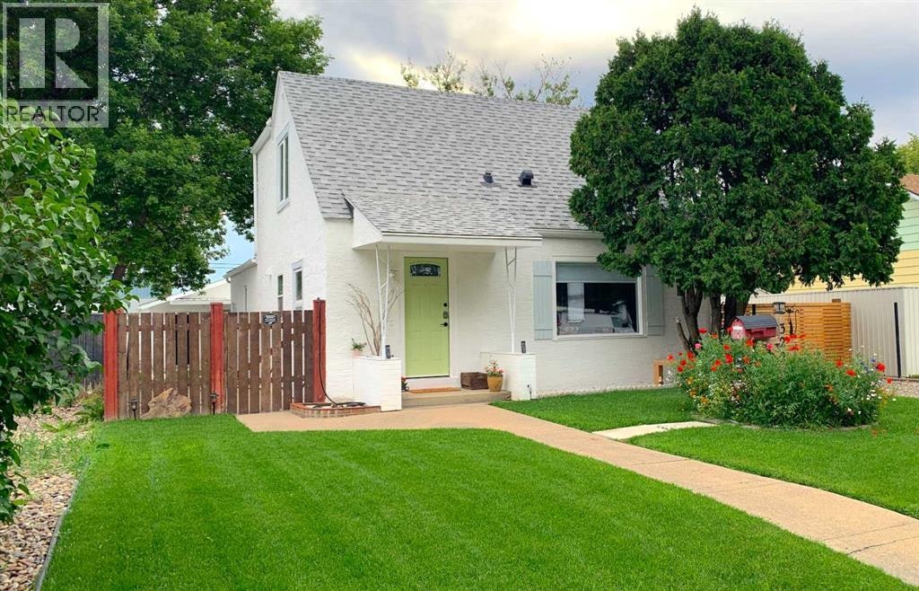 322 12 Street N, Lethbridge, AB, T1H 2G4