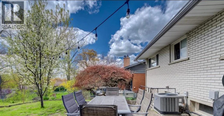 Upper-209 Willowdale Avenue, Waterloo, ON, N2J 3M2 - 13