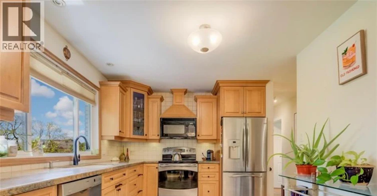 Upper-209 Willowdale Avenue, Waterloo, ON, N2J 3M2 - 5