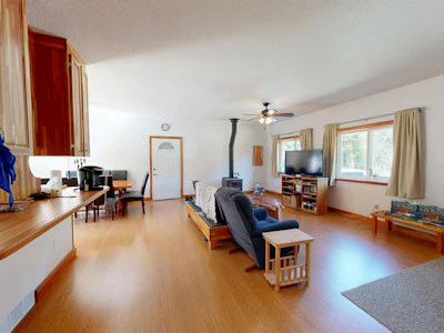 7636 King Road - 4