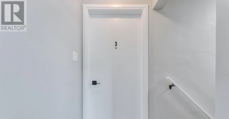 3-130 Carruthers Avenue, Kingston, ON, K7L 1M7 - 2