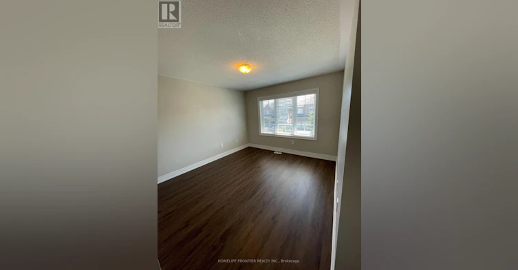 8 Jericho Avenue, Georgina, ON, L4P 0G9 - 11