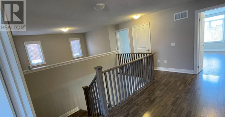 8 Jericho Avenue, Georgina, ON, L4P 0G9 - 14