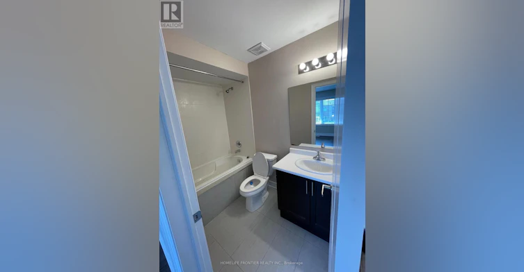 8 Jericho Avenue, Georgina, ON, L4P 0G9 - 12
