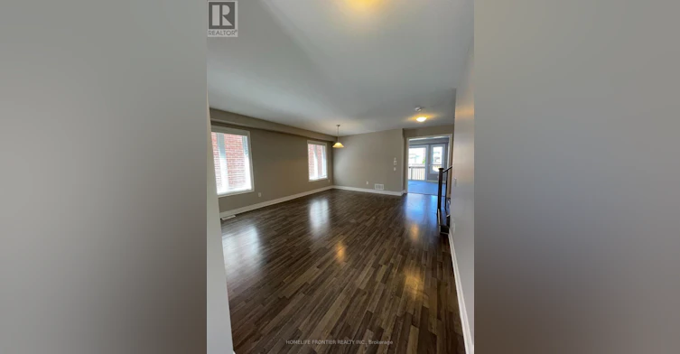 8 Jericho Avenue, Georgina, ON, L4P 0G9 - 2