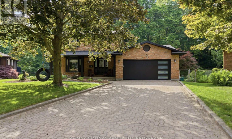 9 Beechnut Court