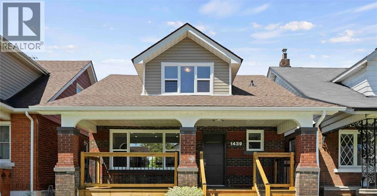 2ND FLOOR-1439 Benjamin Avenue, Windsor, ON, N8X 4N2