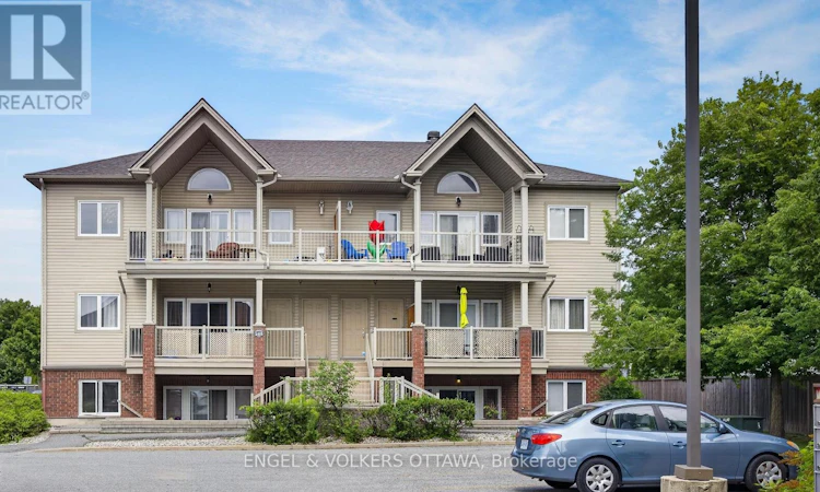 4-165 Waterbridge Drive