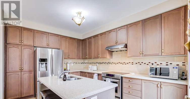 102 Creekland Avenue, Whitchurch-Stouffville, ON, L4A 1X4 - 18
