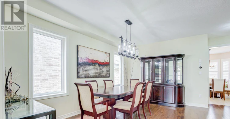 102 Creekland Avenue, Whitchurch-Stouffville, ON, L4A 1X4 - 8