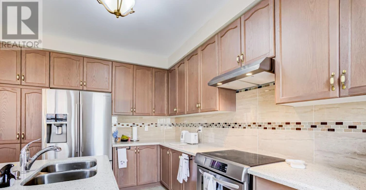 102 Creekland Avenue, Whitchurch-Stouffville, ON, L4A 1X4 - 14