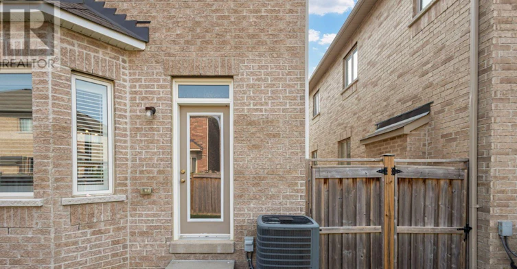102 Creekland Avenue, Whitchurch-Stouffville, ON, L4A 1X4 - 47