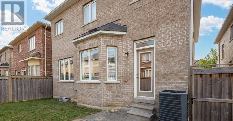 102 Creekland Avenue, Whitchurch-Stouffville, ON, L4A 1X4 - 43