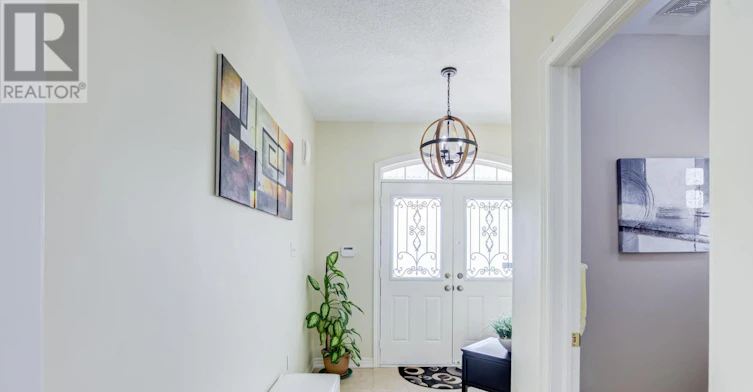 102 Creekland Avenue, Whitchurch-Stouffville, ON, L4A 1X4 - 6